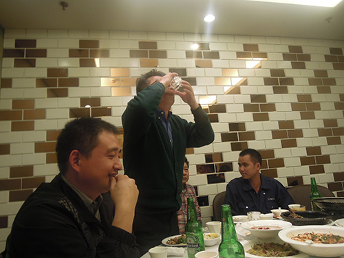 台湾张总好酒量